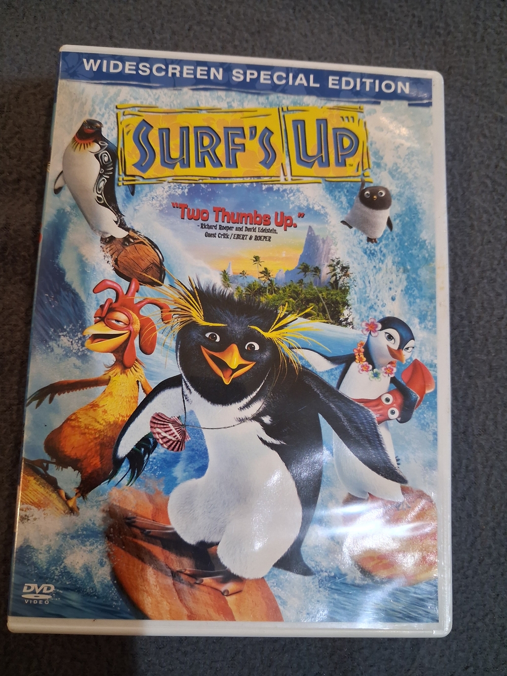 Surf's Up Widescreen Special Edition DVD - Colorful Penguin Cover